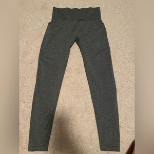 NVGTN Heathered gray workout leggings